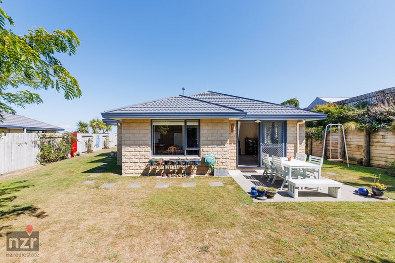 17 Aspen Way, Kelvin Grove, Palmerston North - Carousel 1