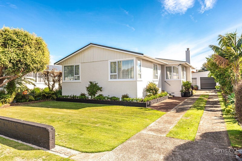 34 Selwyn Crescent, College Estate, Whanganui - Carousel 1