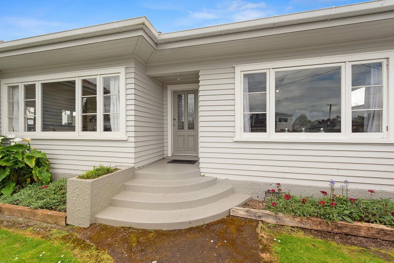 14 Sandwich Road, St Andrews, Hamilton - Carousel 2