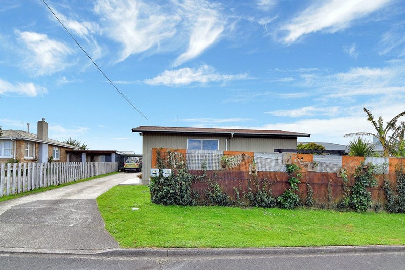 7 Wembury Grove, Parkvale, Tauranga - Carousel 2