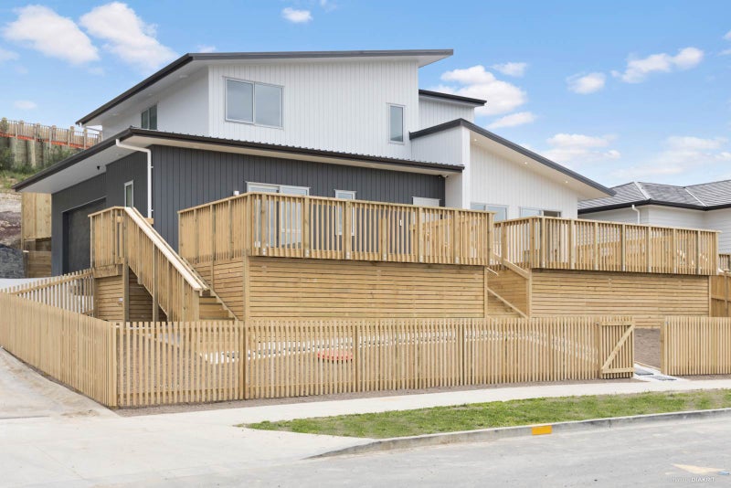 37 Korihi Drive, Swanson, Auckland - Carousel 1