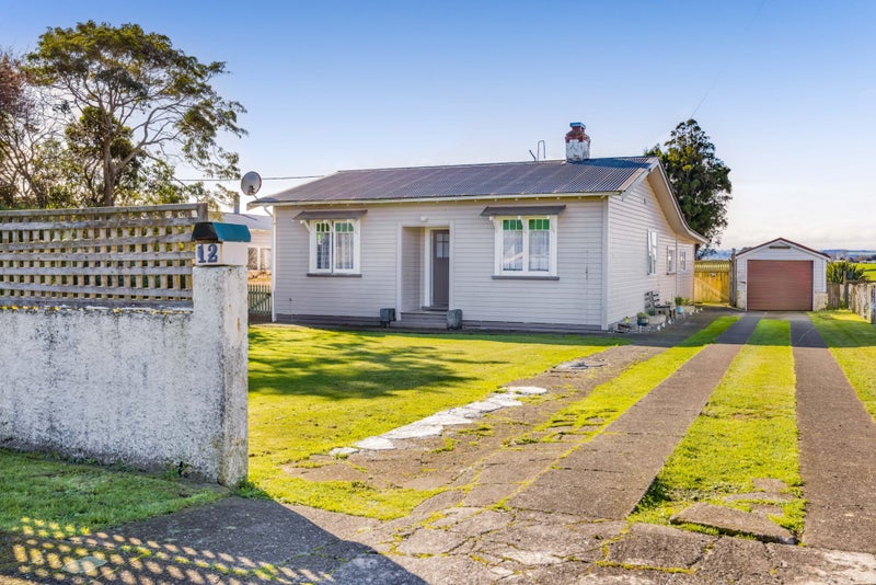 12 Glasgow Street, Hawera - Carousel 1