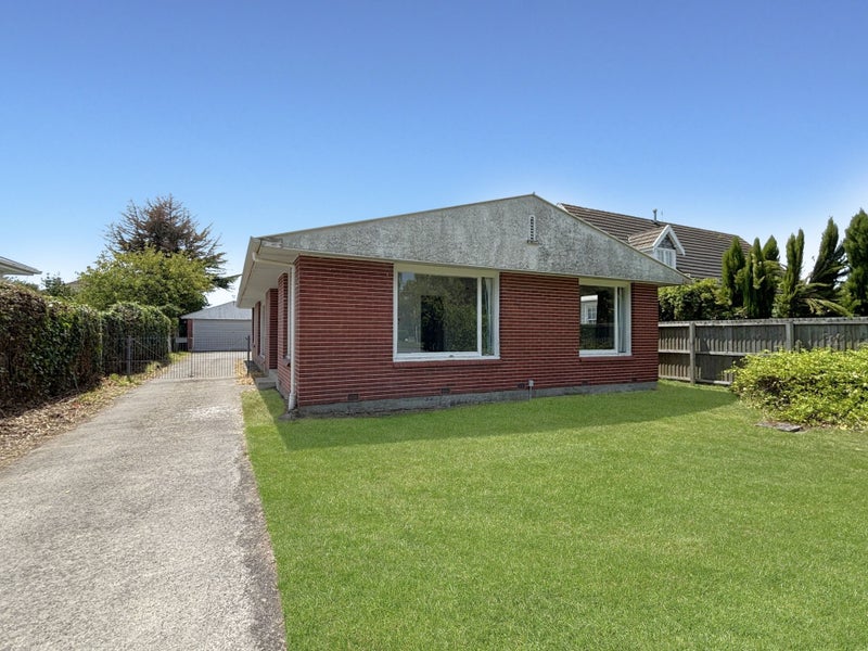 416 Memorial Avenue, Burnside, Christchurch - Carousel 1