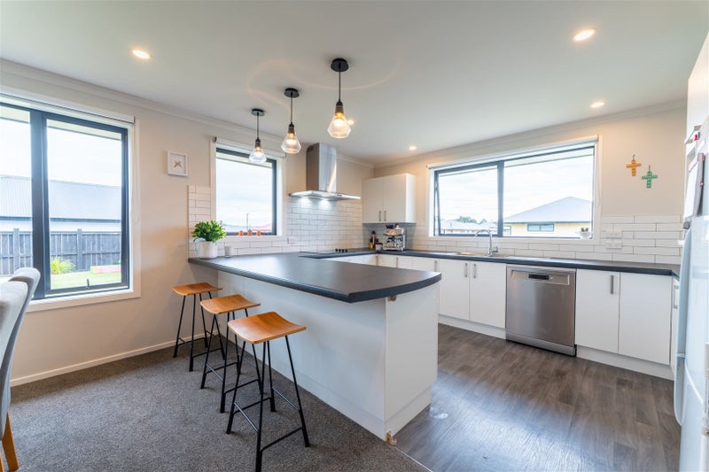 5 Stringer Crescent, Waiareka Junction, Oamaru - Carousel 2