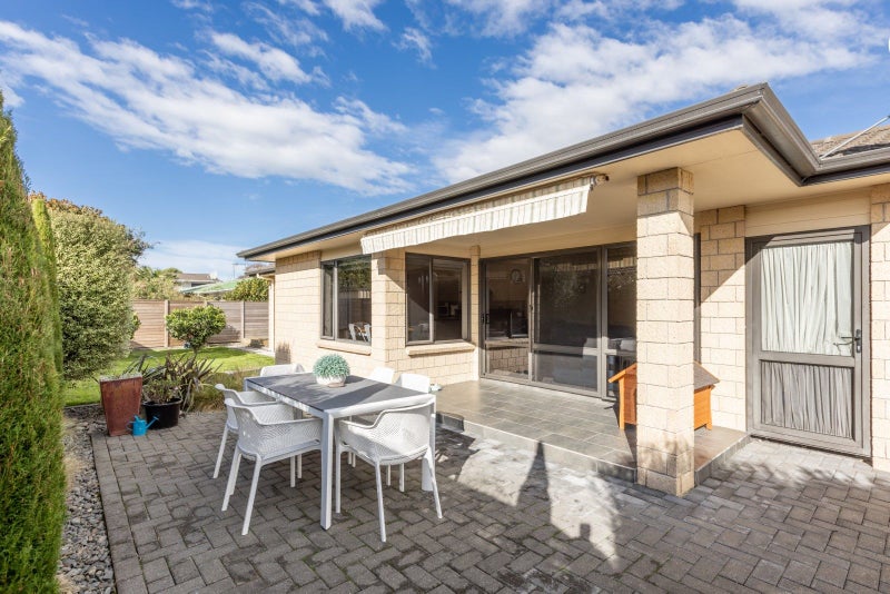 6B Neeve Place, Taradale, Napier - Carousel 2
