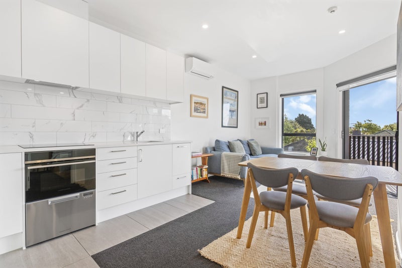 105/1A Oakley Avenue, Waterview, Auckland - Carousel 2