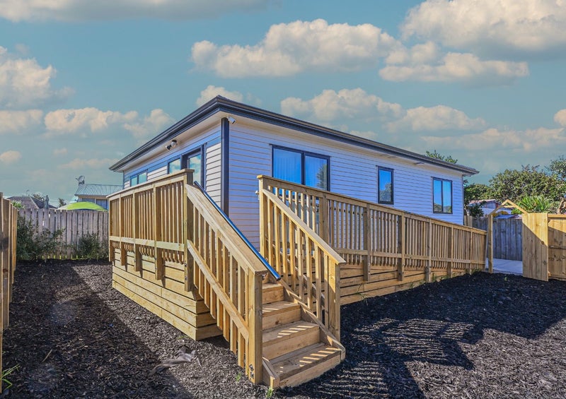 43 Hamill Road, Otara, Auckland - Carousel 1