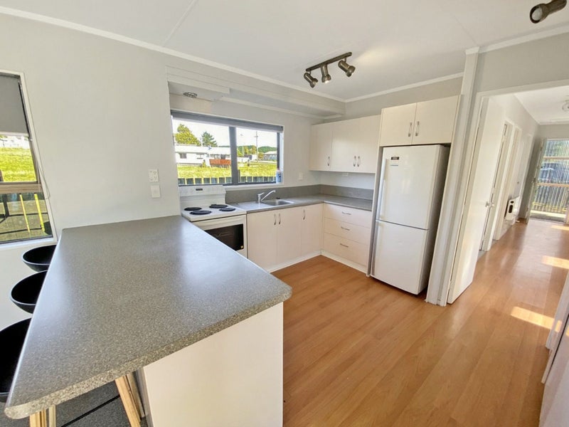45B Eastown Road, Whanganui East, Whanganui - Carousel 2