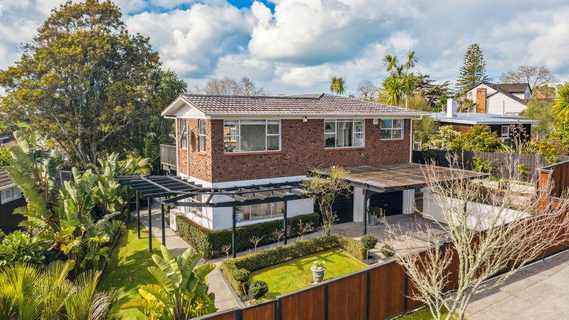 46 Ripon Crescent, Meadowbank, Auckland - Carousel 1