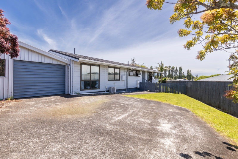 76 Cumberland Street, Welbourn, New Plymouth - Carousel 1