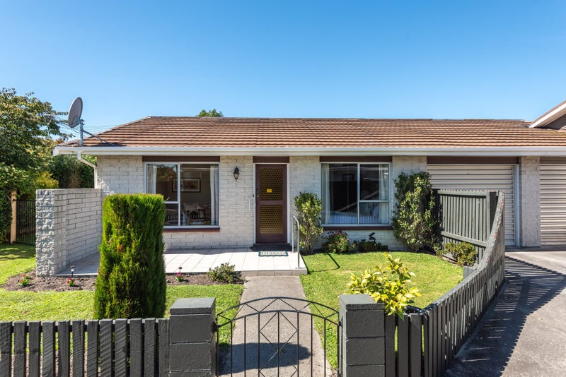 1/24 Radnor Street, St Albans, Christchurch - Carousel 1