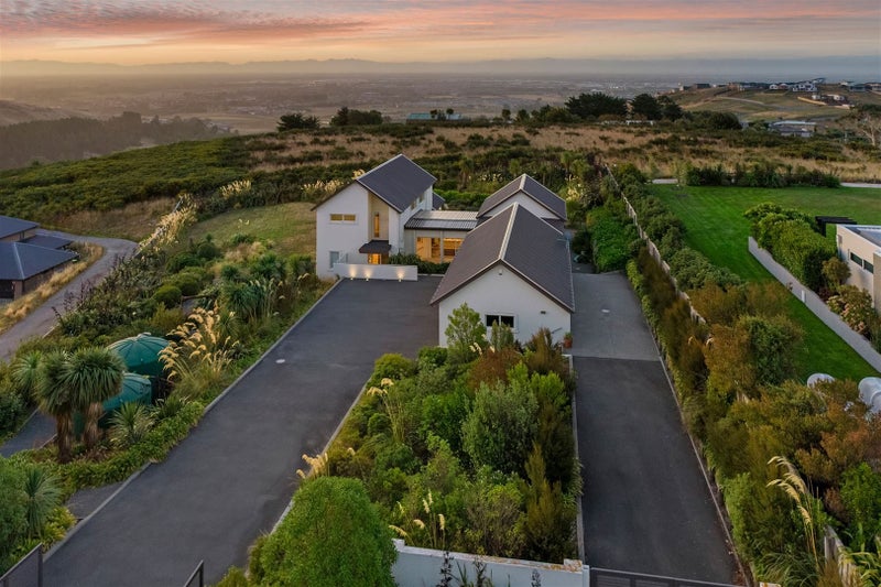 4 Aglaia Place, Cracroft, Christchurch - Carousel 2