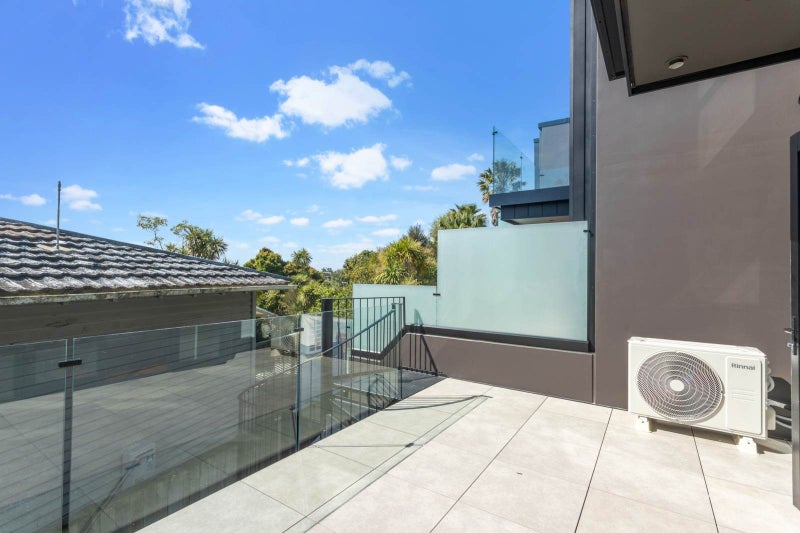 39D Garnet Road, Westmere, Auckland - Carousel 2