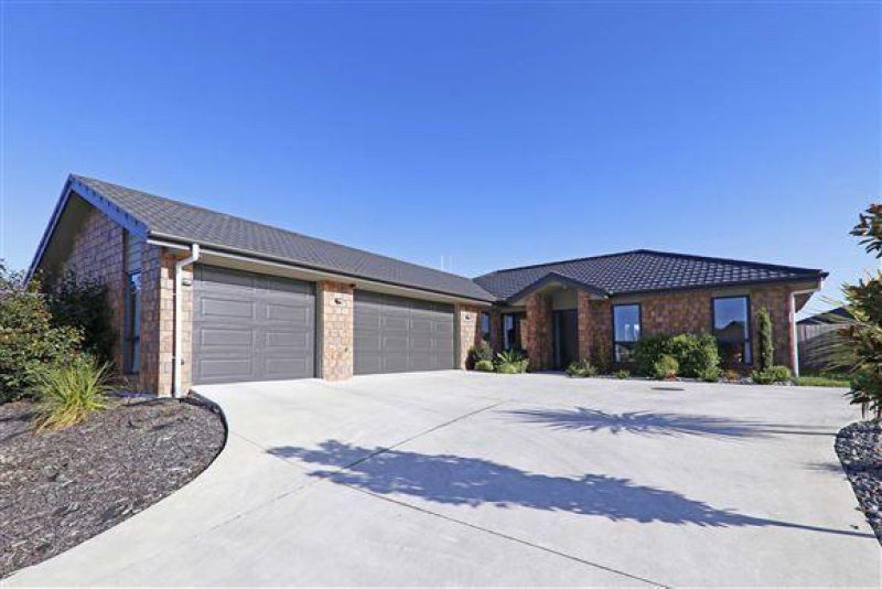 28 Tallentire Crescent, Huntington, Hamilton - Carousel 1
