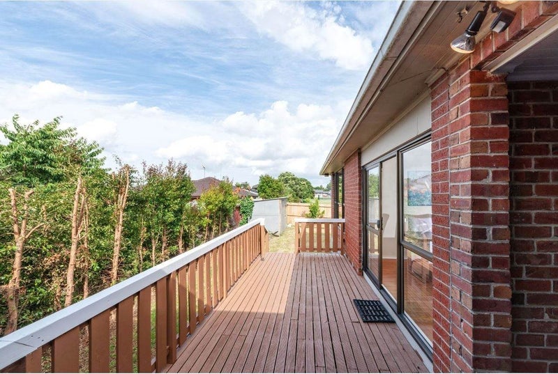 11 Boyd Avenue, Royal Oak, Auckland - Carousel 2