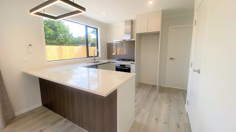 43A Lake Crescent, Hamilton Lake, Hamilton - Carousel 1