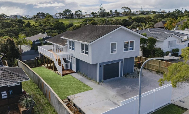 154 Gowing Drive, Meadowbank, Auckland - Carousel 1