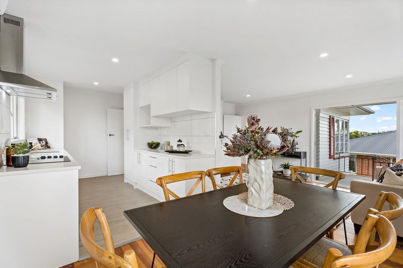 4 McIlroy Avenue, Hillsborough, Auckland - Carousel 2