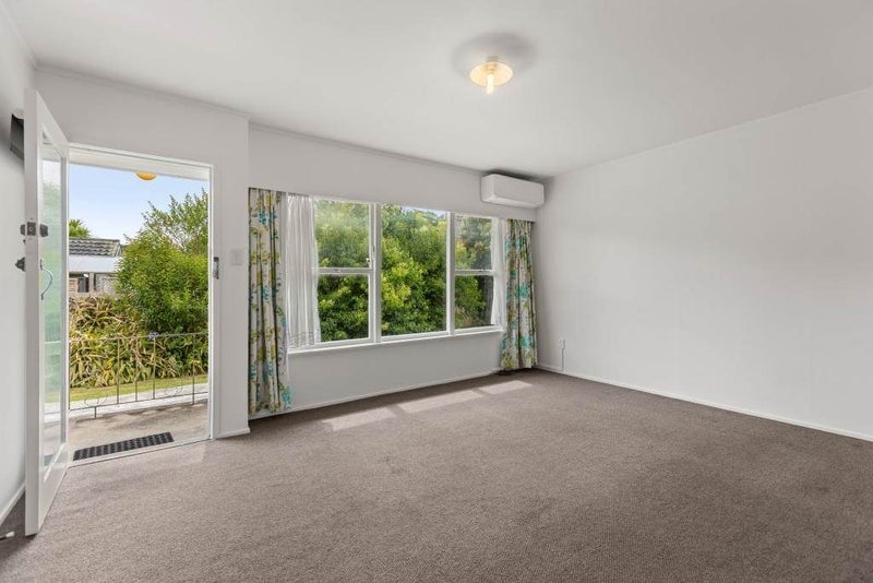 34 Eskdale Road, Birkdale, Auckland - Carousel 1