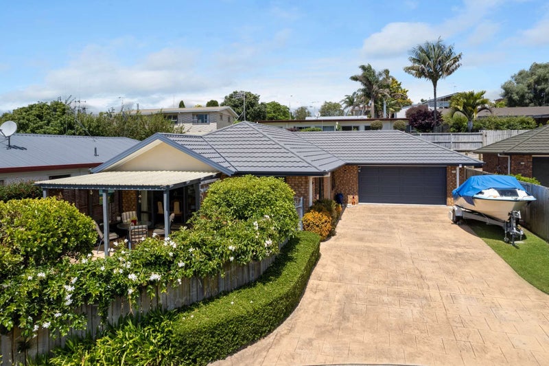 39 Te Koari Drive, Brookfield, Tauranga - Carousel 1