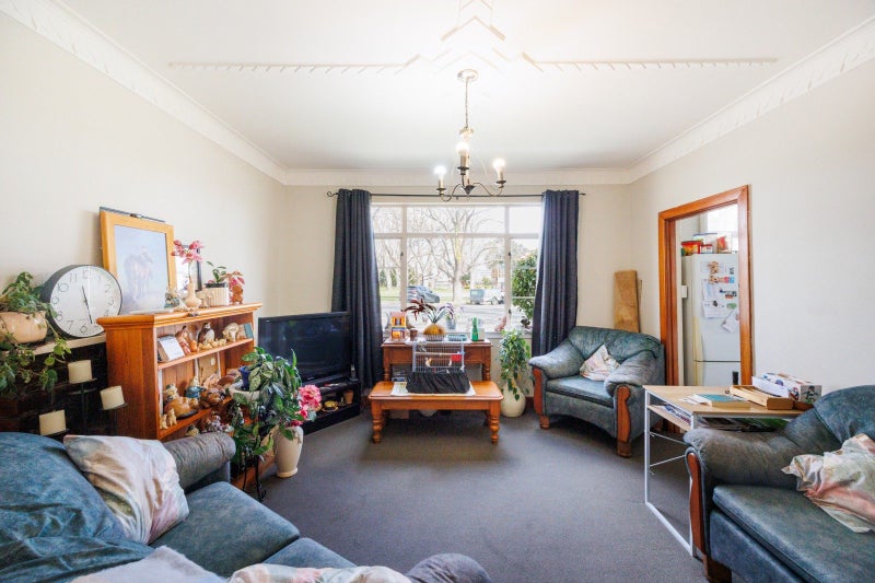 113 Victoria Avenue, Hokowhitu, Palmerston North - Carousel 2