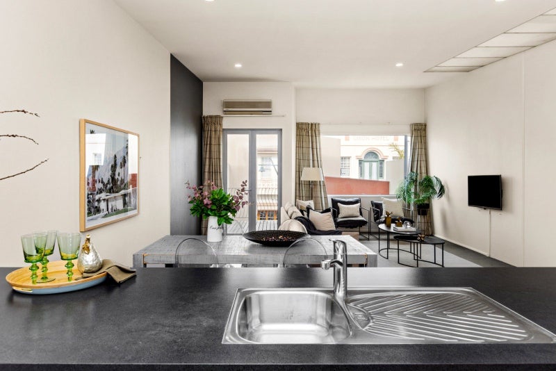 18 Waghorne Street, Ahuriri, Napier - Carousel 1