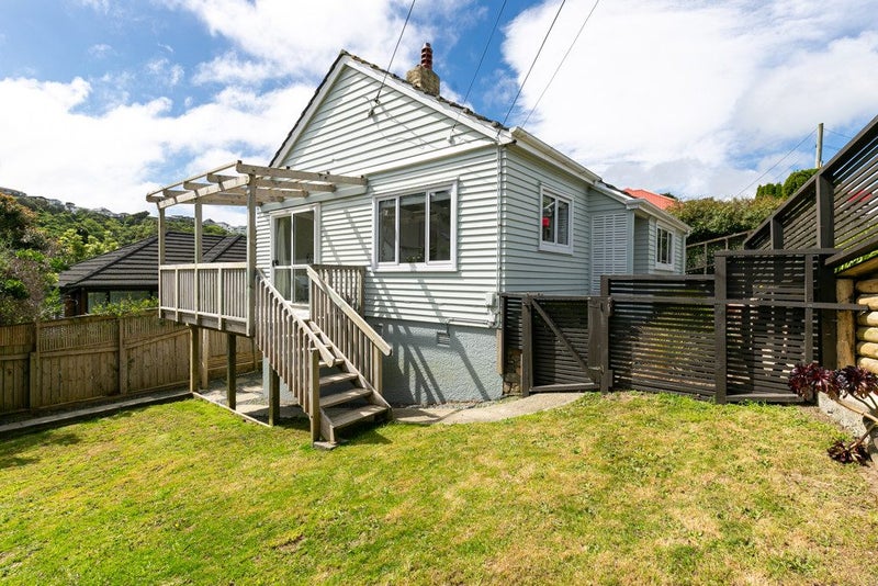 37 Mandalay Terrace, Khandallah, Wellington - Carousel 2