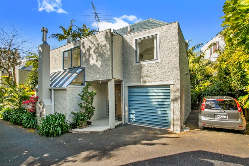 2/6 Sarsfield Street, Herne Bay, Auckland - Carousel 1