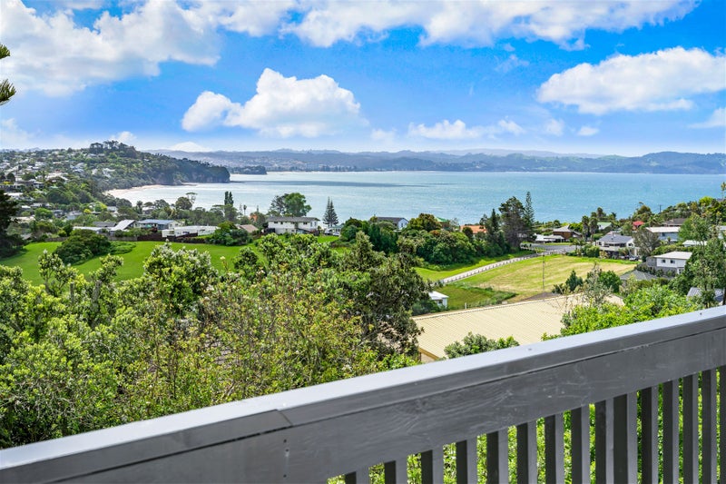 56 Stanmore Bay Road, Stanmore Bay, Whangaparaoa - Carousel 1