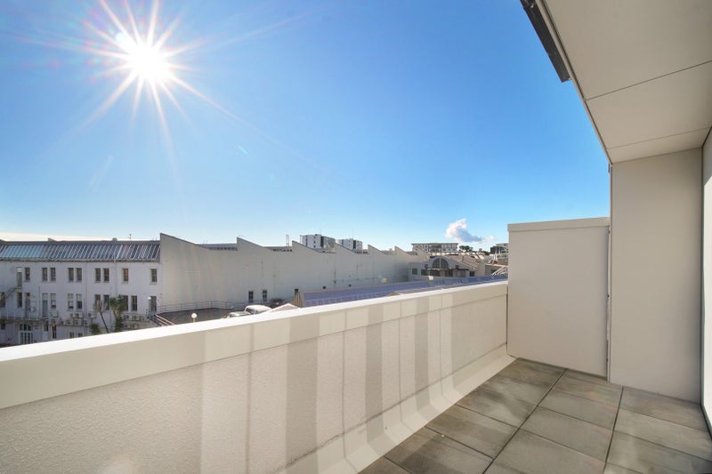 7D/8 Farnham Street, Parnell, Auckland - Carousel 1