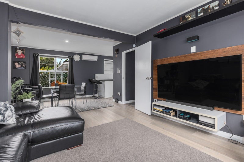 3/3 School Road, Plimmerton, Porirua - Carousel 1