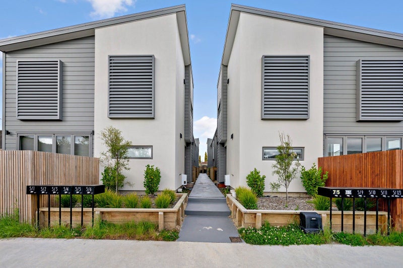 2/5 Taine Street, Taita, Lower Hutt - Carousel 2