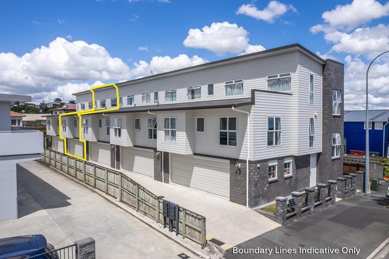 4/3 Somerset Street, Frankton, Hamilton - Carousel 7