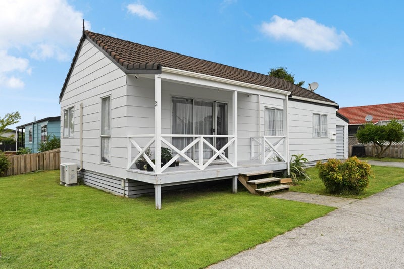 31 Reeves Close, Fairview Downs, Hamilton - Carousel 2