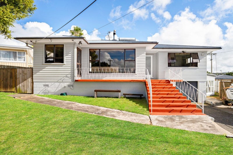 18 Murray Road, Te Atatu Peninsula, Auckland - Carousel 2