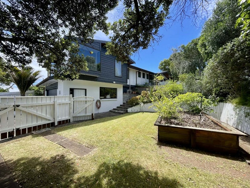 182 Govett Avenue, Frankleigh Park, New Plymouth - Carousel 2