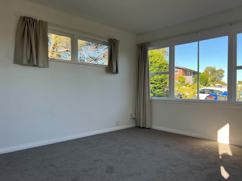 37 Thatcher Street, Mission Bay, Auckland - Carousel 2