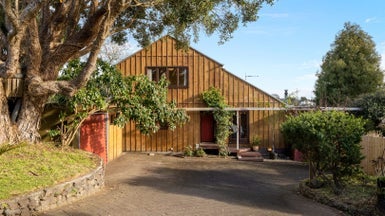 147 Ohauiti Road, Hairini, Tauranga - Carousel 1