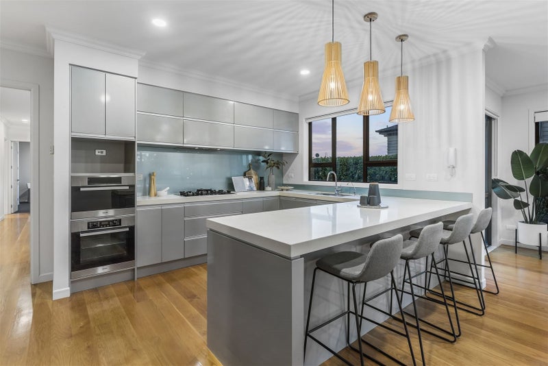 16 Fernhill Way, Oteha, Auckland - Carousel 2