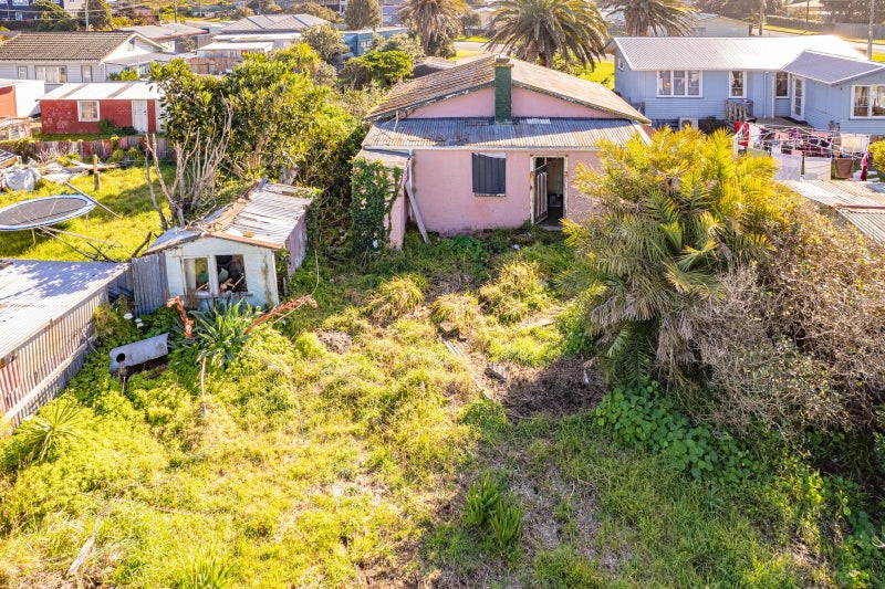 10 Morgan Street, Castlecliff, Whanganui - Carousel 10