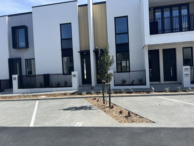 9 Hadlow Terrace, Grey Lynn, Auckland - Carousel 1