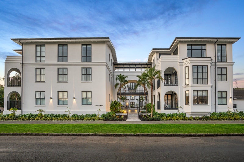 206/2 Tagalad Road, Mission Bay, Auckland - Carousel 1