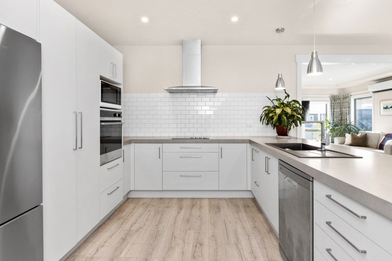 12 Manganui Place, Te Awa, Napier - Carousel 2