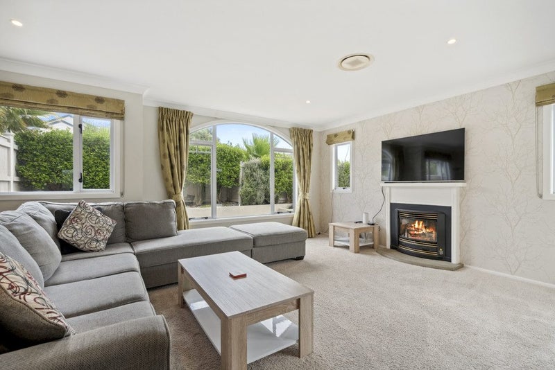 77 The Masthead, Whitby, Porirua - Carousel 2