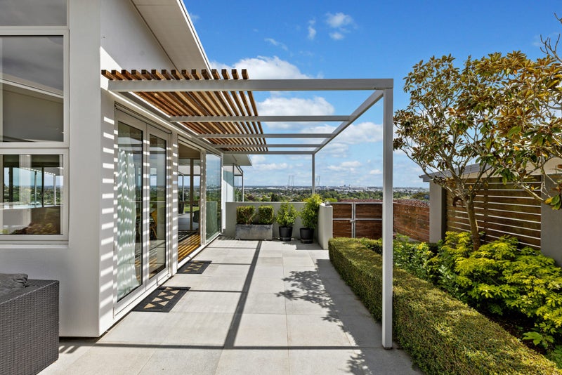 27 Glenelg Spur, Hillsborough, Christchurch - Carousel 1