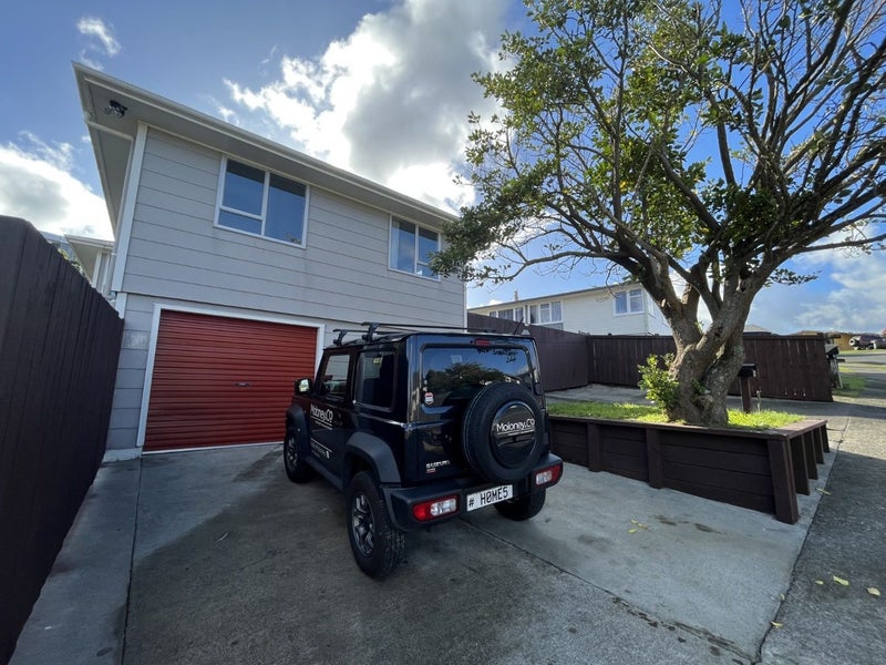 13 Sombrero View, Ascot Park, Porirua - Carousel 2