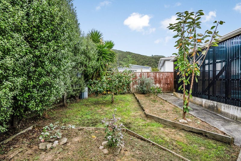 64 Russell Road, Wainuiomata, Lower Hutt - Carousel 16