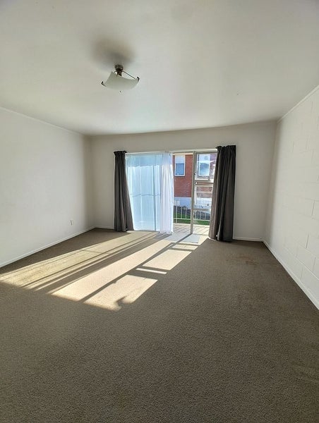 1/26 Don Croot Street, Morningside, Auckland - Carousel 1