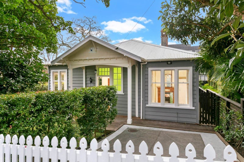 25 Sentinel Road, Herne Bay, Auckland - Carousel 1