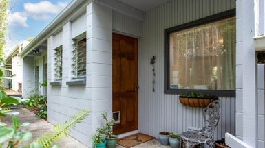 1/61 Watea Road, Torbay, Auckland - Carousel 1